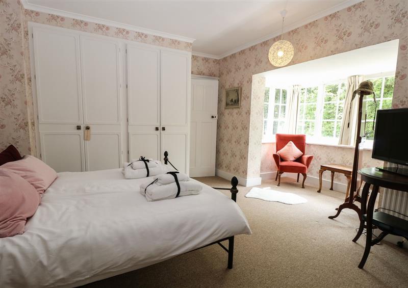 This is a bedroom (photo 3) at Beckhythe Cottage, Overstrand