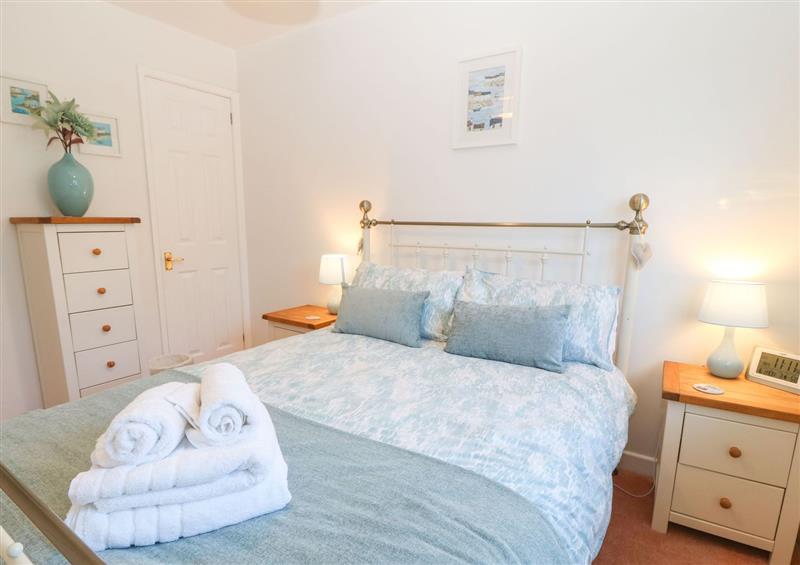 One of the 3 bedrooms (photo 2) at Bedfelltan, Talybont