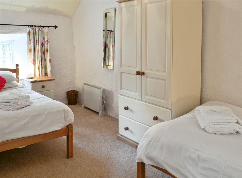 Twin bedroom at Bee Bowl Cottage in Landcross, near Bideford, Devon