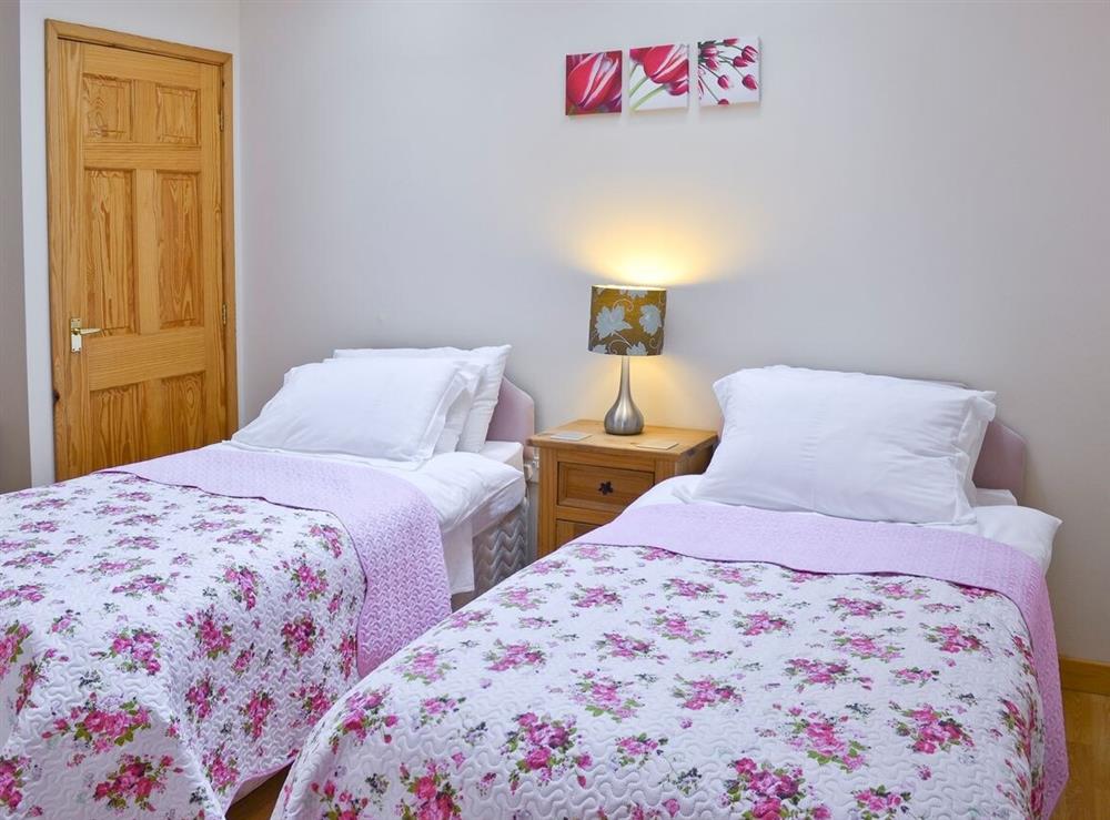 Twin bedroom at Beech Cottage in Driffield, North Humberside