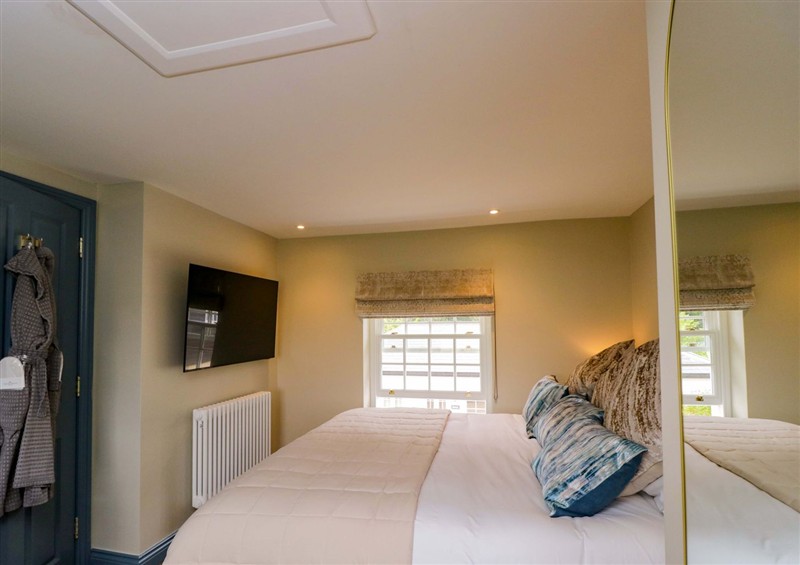 A bedroom in Beech (photo 2) at Beech, Elcot near Kintbury