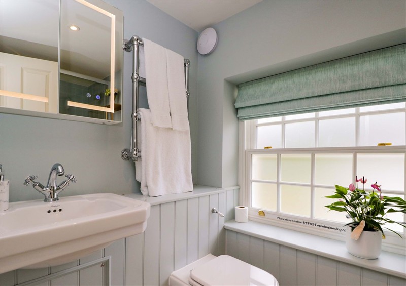 The bathroom (photo 3) at Beech, Elcot near Kintbury
