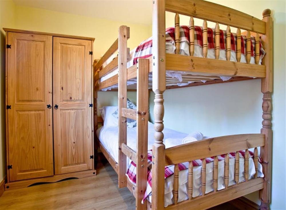 Bunk bedroom at Beech Lodge in Watergate Bay & Mawgan Porth, North Cornwall