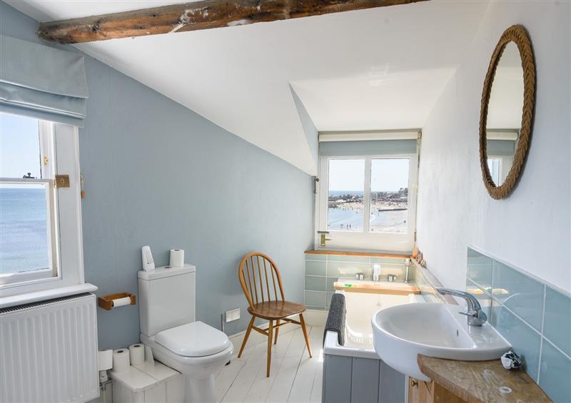The bathroom at Bell Cliff House, Lyme Regis