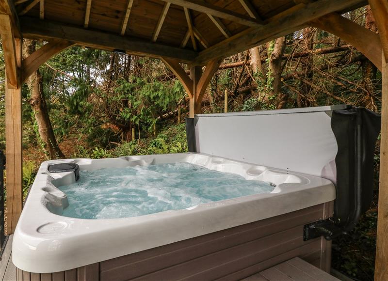 There is a hot tub at Belle View, Llaniestyn near Abersoch