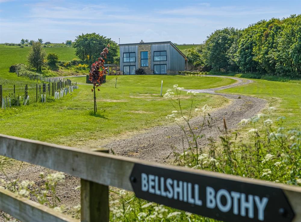 Garden and grounds (photo 7) at Bellshill Bothy in Bellshill, near Bamburgh, Northumberland