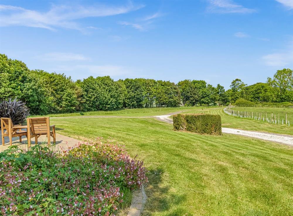Garden and grounds at Bellshill Bothy in Bellshill, near Bamburgh, Northumberland