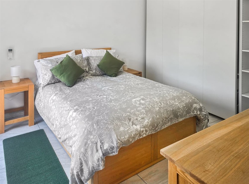 Double bedroom (photo 2) at Belt Annexe in Writtle, near Chelmsford, Essex