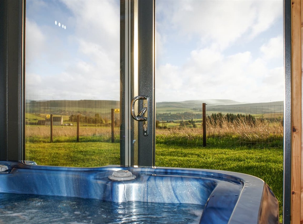 Hot tub at Ben Rinnes in Newmill, nr Keith, Banffshire