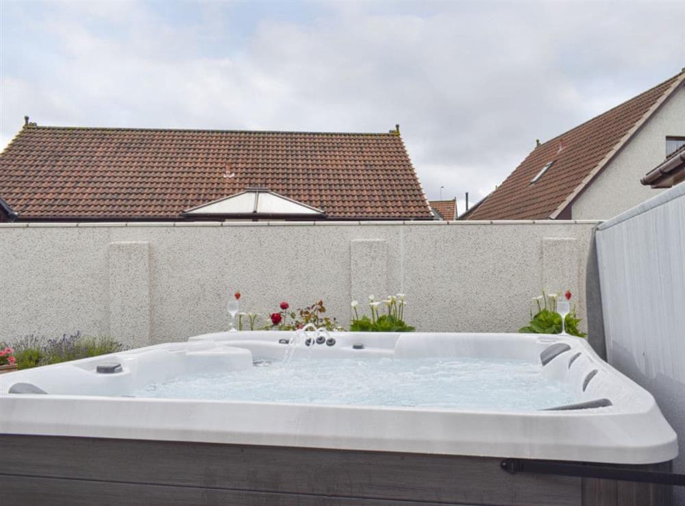 Luxurious hot tub at Ben The Hoose in Anstruther, Fife, Scotland