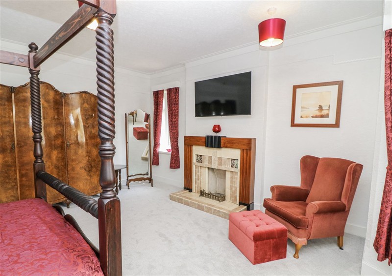 One of the 4 bedrooms at Bentfield House, Rotherham near Whiston
