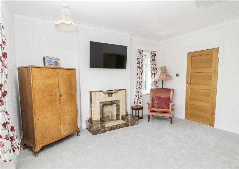 Relax in the living area (photo 2) at Bentfield House, Rotherham near Whiston