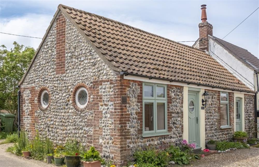 A beautiful one bedroom flint period cottage at Berlea House, Trimingham near Norwich