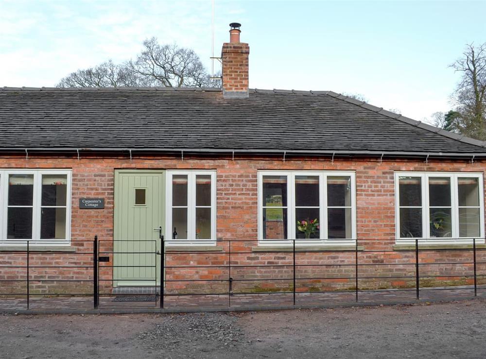 Carpenters Cottage at Betley Court Farm is a detached property