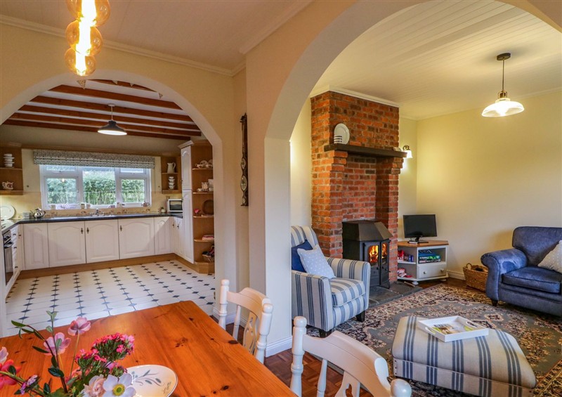 Inside Betty's Farm Cottage (photo 2) at Bettys Farm Cottage, Lack near Ederney