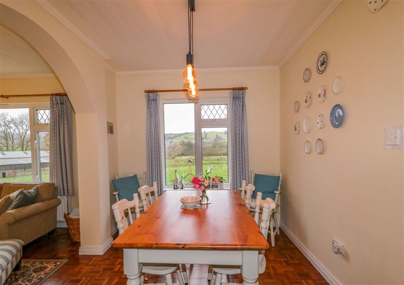 The dining area at Bettys Farm Cottage, Lack near Ederney