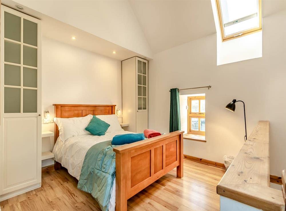 Double bedroom at Beudy Bach in Felinwynt, Dyfed