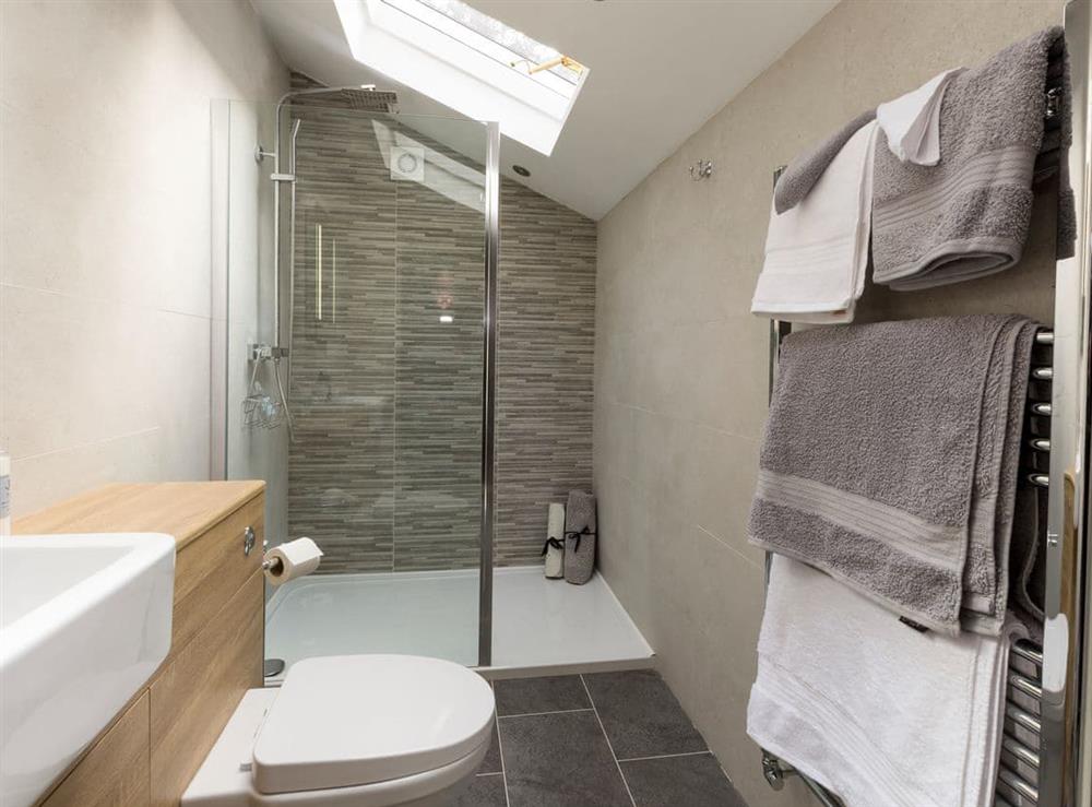 En-suite shower room at Beverley Minster House in Beverley, North Humberside