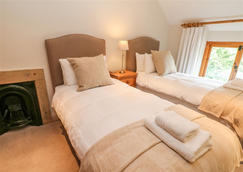 A bedroom in Billy Whiskey's (photo 5) at Billy Whiskeys, Tideswell