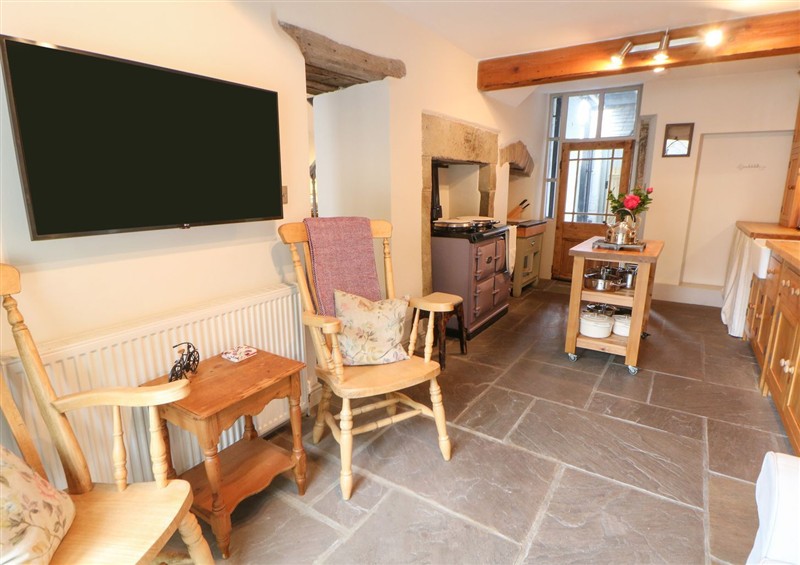 Enjoy the living room (photo 4) at Billy Whiskeys, Tideswell