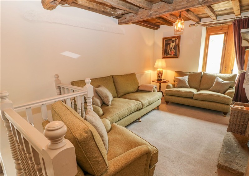 Enjoy the living room (photo 5) at Billy Whiskeys, Tideswell