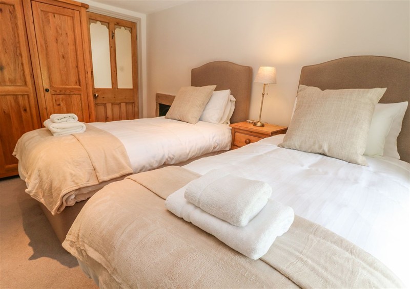One of the bedrooms (photo 3) at Billy Whiskeys, Tideswell