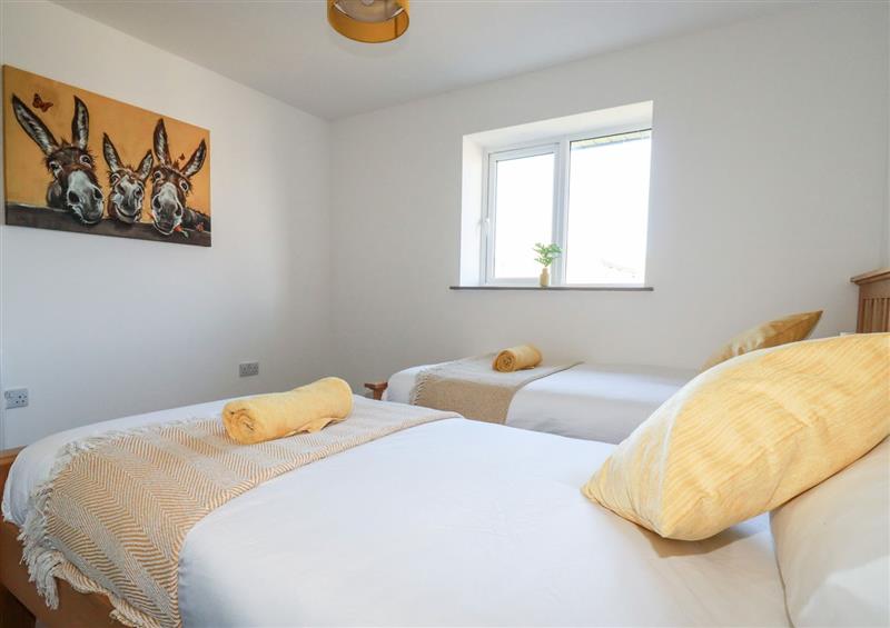 One of the 3 bedrooms (photo 2) at Bimbling Cottage, Redruth near Illogan