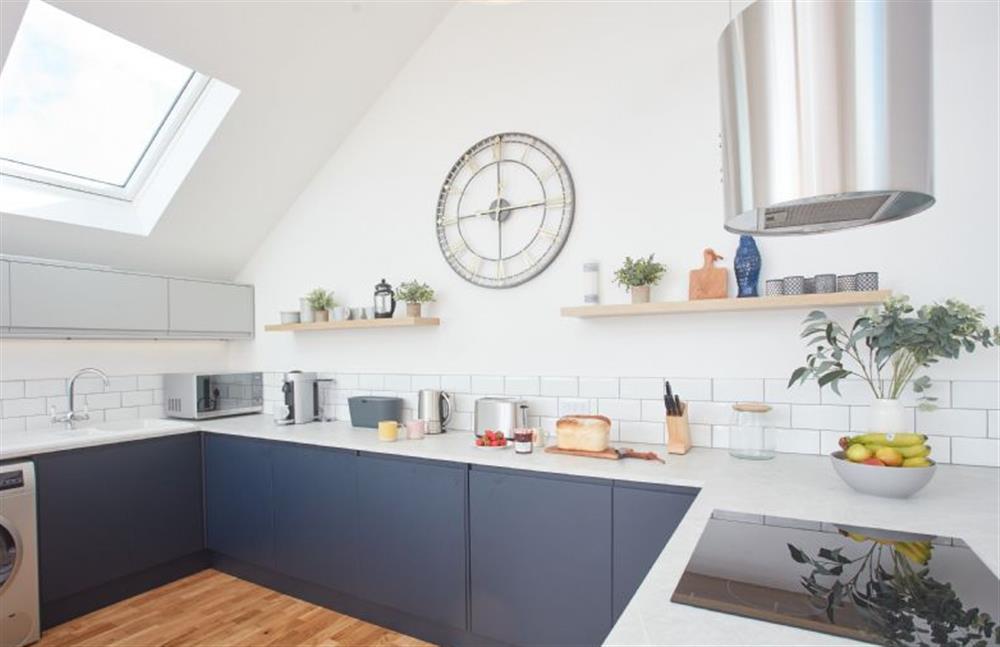 Birch House, Cornwall: The large well-equipped and open-plan kitchen at Birch House, St Agnes
