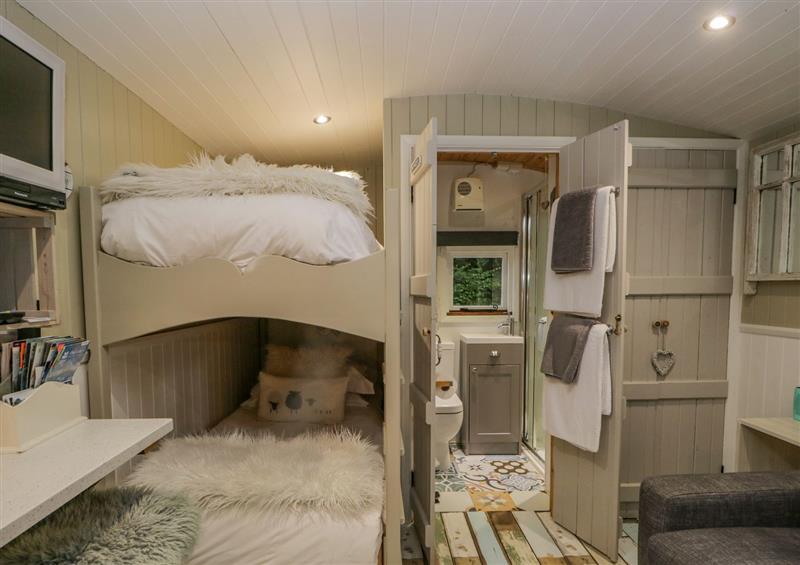 A bedroom in Birch at Birch, Newby Bridge