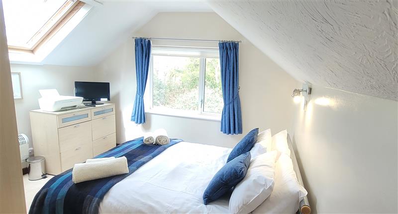 This is a bedroom at Birchcroft Hideaway, Ferndown