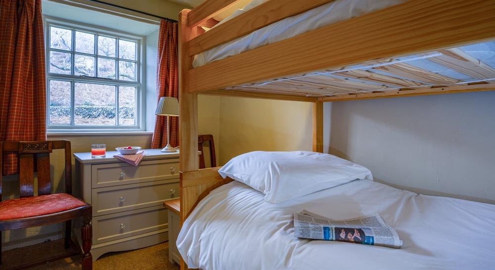 The bunk bed twin bedroom at Bird How in Holmrook, Cumbria