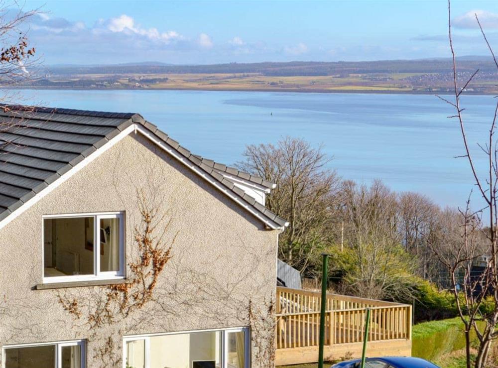 Ideal holiday home in an elevated postion at Birdsong in Craigton, near Inverness, Highlands, Inverness-Shire