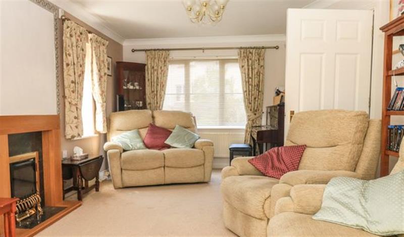 Relax in the living area at Birdsong, Crediton
