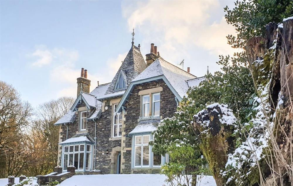 Birkdale House in the winter time amidst the snow at Birkdale House, Windermere