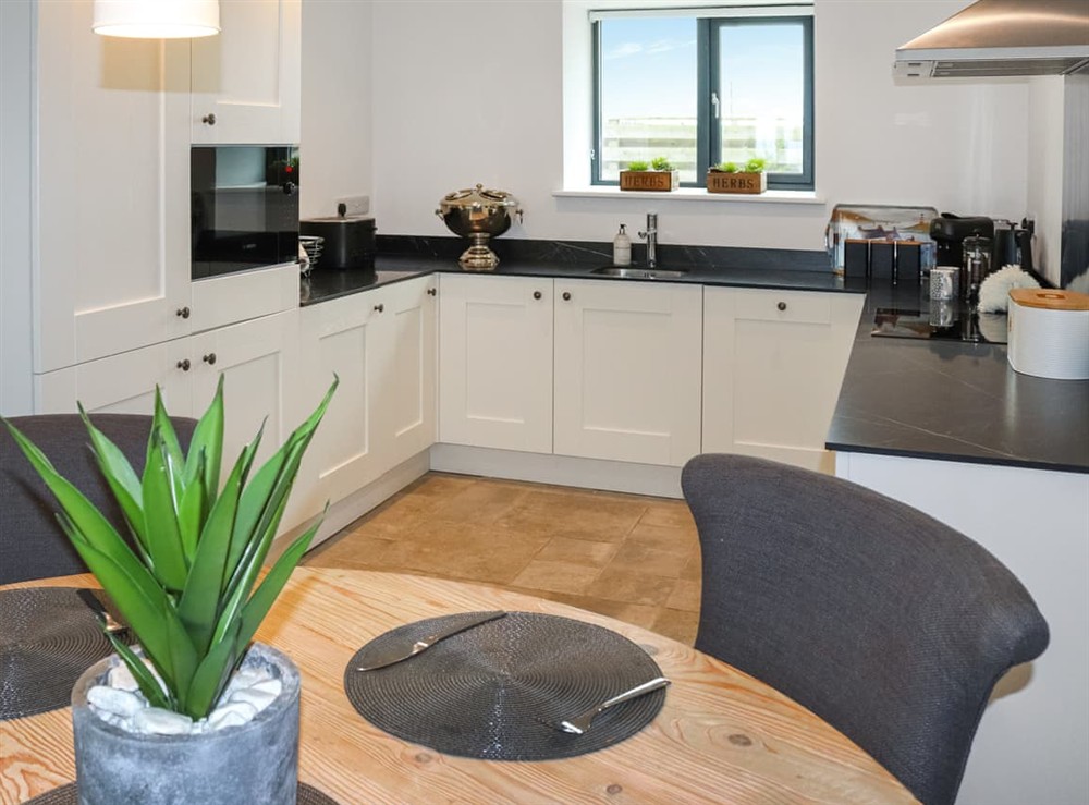 Kitchen/diner at Black Seal Barn in Llanfechell, Gwynedd