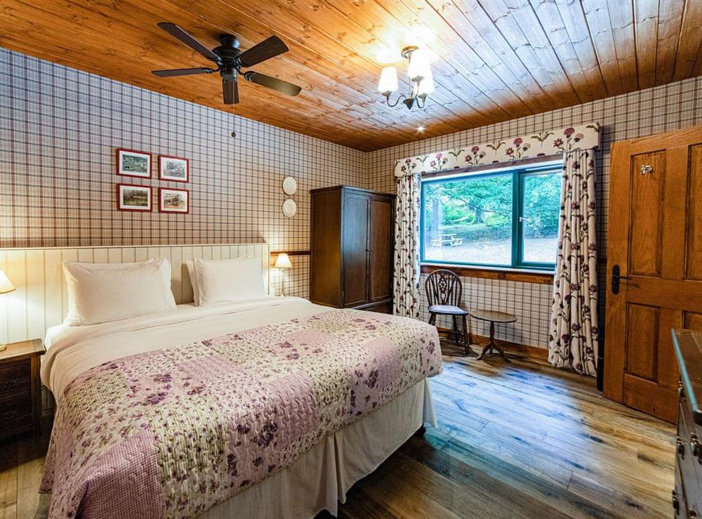 Double bedroom at Heather and Thistle, 