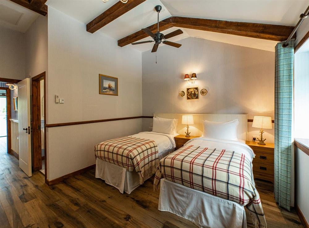 Twin bedroom at Still Waters, 