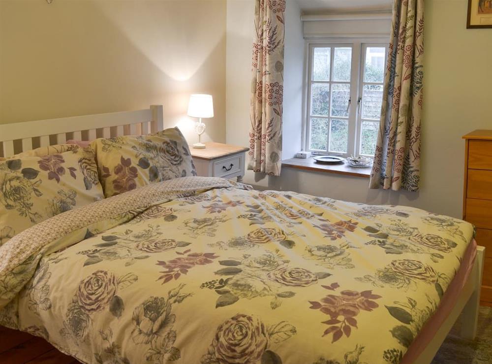 Double bedroom at Blackberry Cottage in Kenton, near Exeter, Devon, England