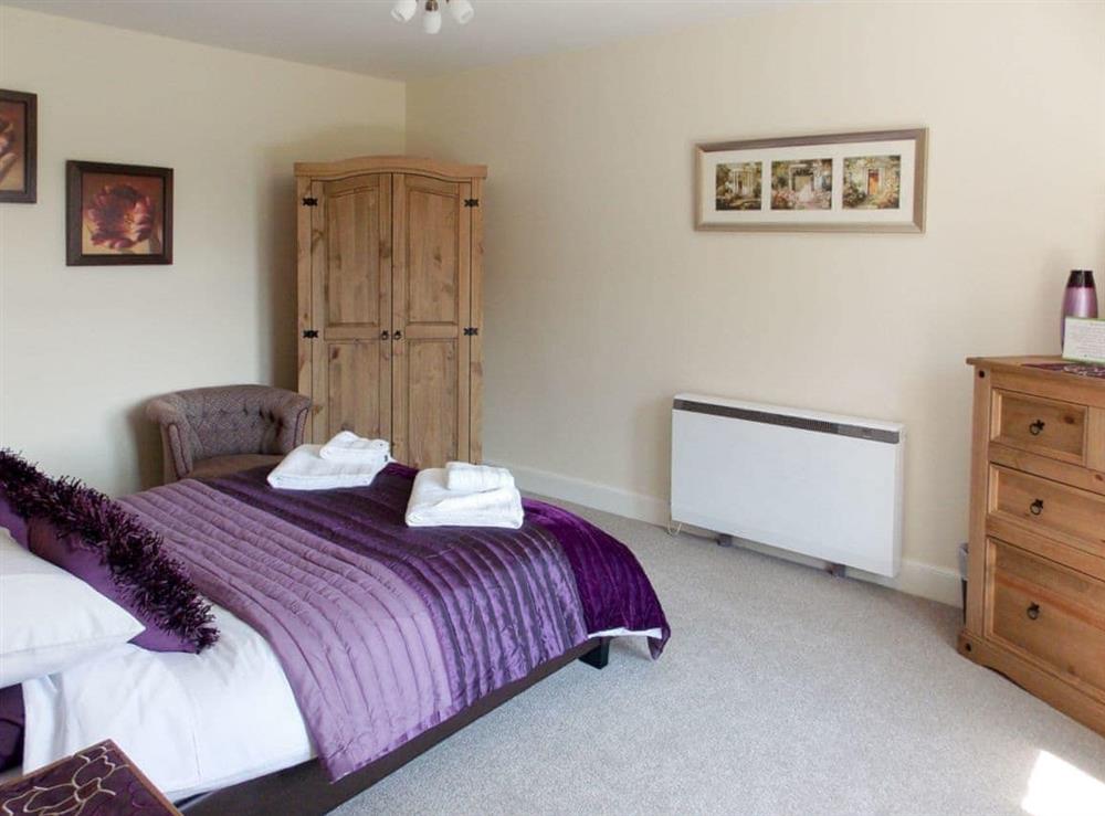 Comfortable double bedroom at Blaeberry Cottage  in Nr. Lockerbie, Dumfriesshire