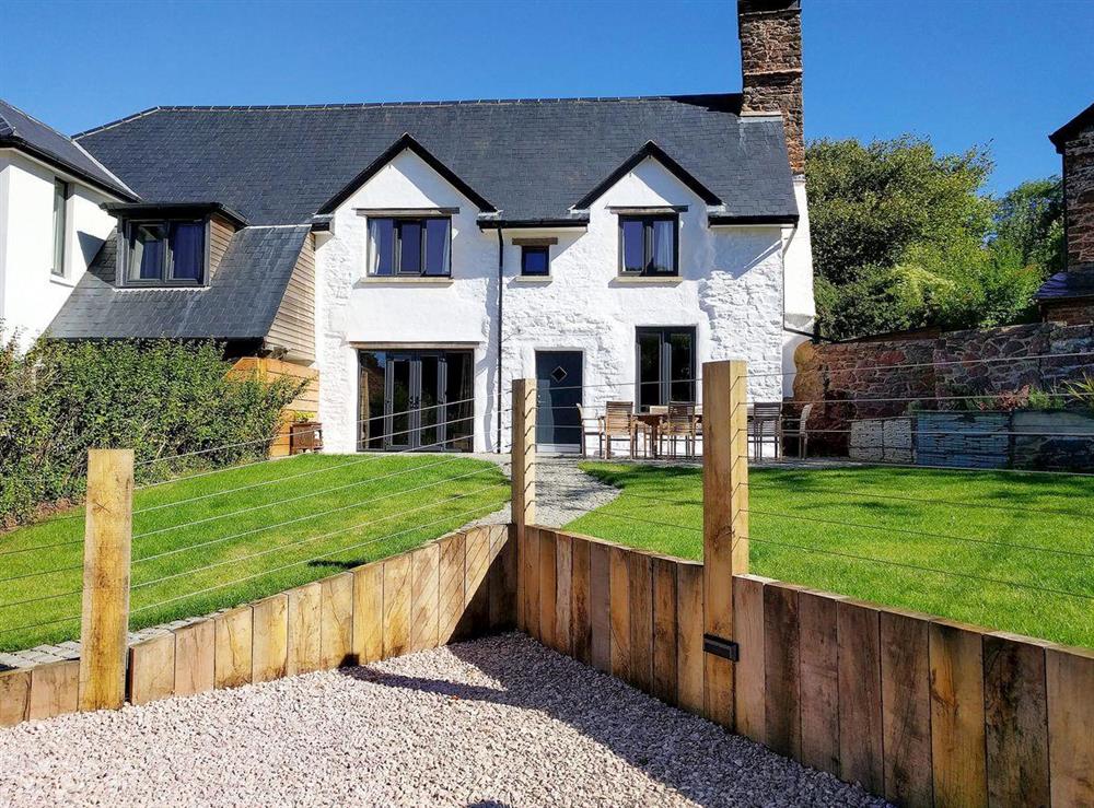 Attractive barn conversion in the Devon countryside at Cherry Cottage, 