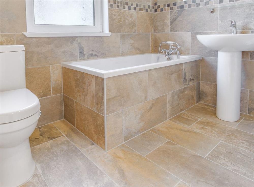 Attractive bathroom at Blair Terrace in Portpatrick, near Stranraer, Dumfries and Galloway, Wigtownshire