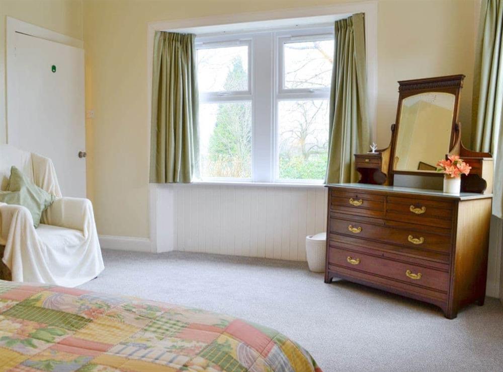 Peaceful double bedroom at Blairhosh Cottage in Balloch, Loch Lomond, Dumbartonshire