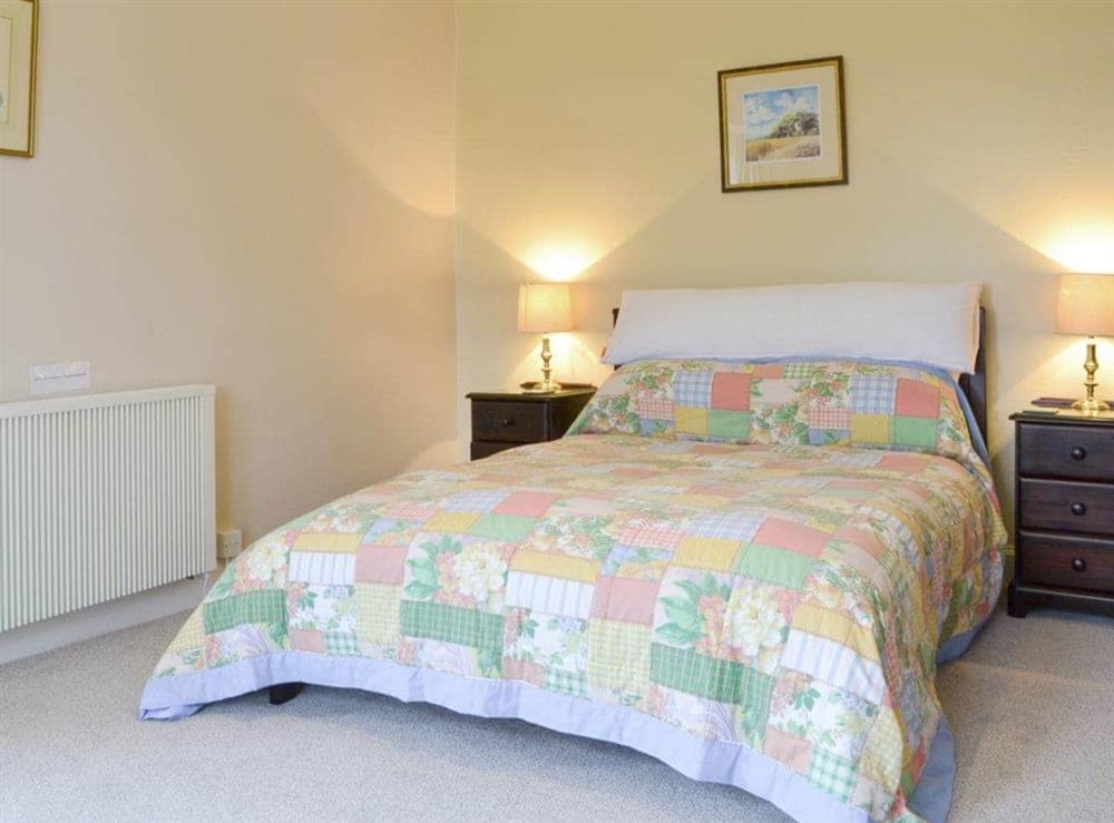 Relaxing double bedroom at Blairhosh Cottage in Balloch, Loch Lomond, Dumbartonshire