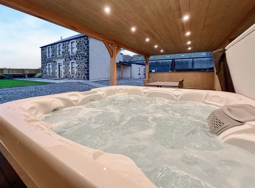 Jacuzzi at Blairmains Farmhouse in Stirling, Stirlingshire