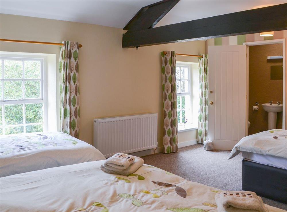 Spacious bedroom with en-suite at Blaithwaite House, 