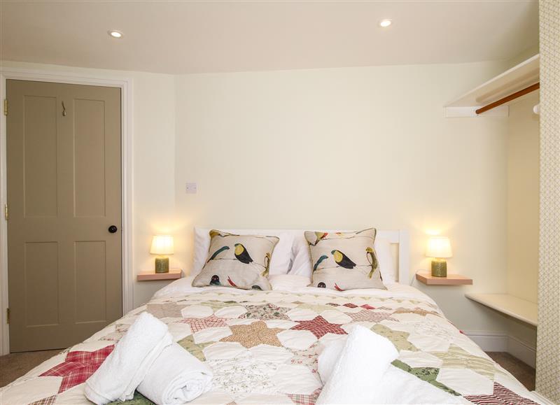 A bedroom in Blanche Cottage at Blanche Cottage, Brewers Quay Harbour