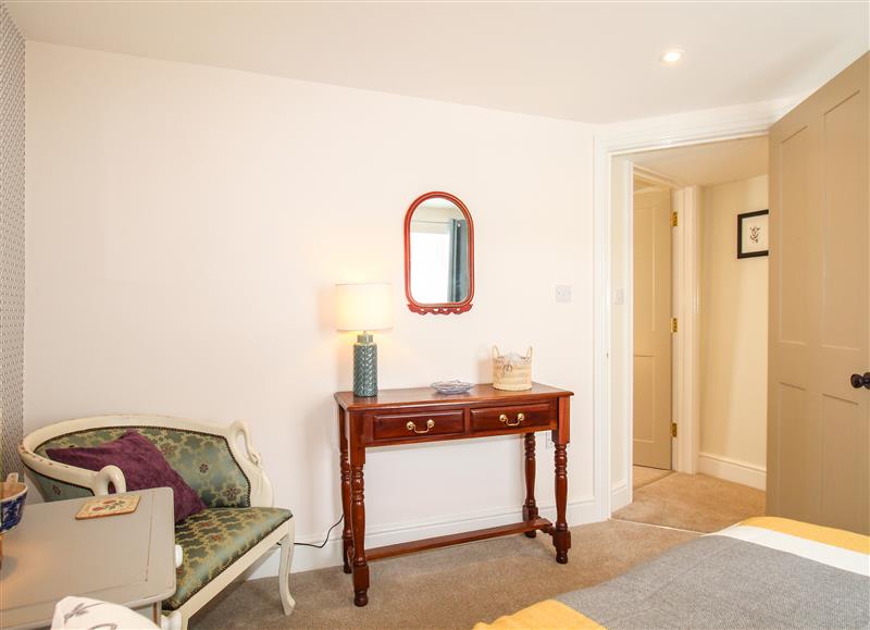 This is a bedroom (photo 3) at Blanche Cottage, Brewers Quay Harbour