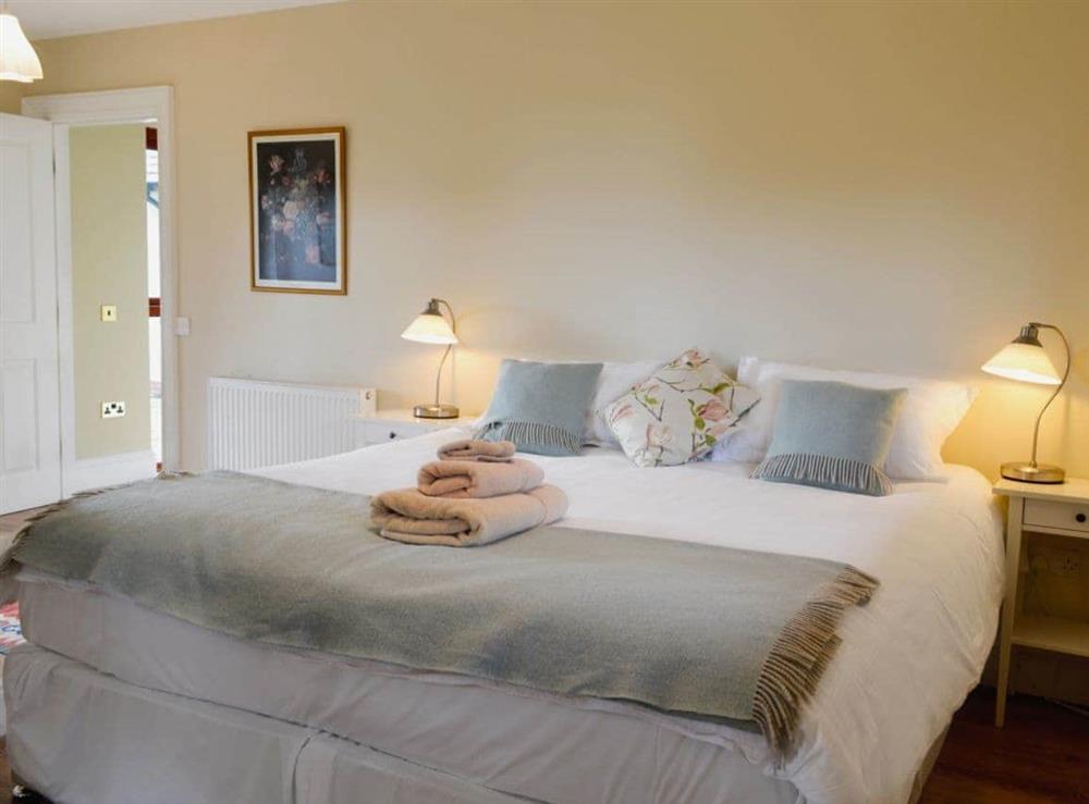 Double bedroom at Blossom Cottage in Invergowrie, near Dundee, Angus