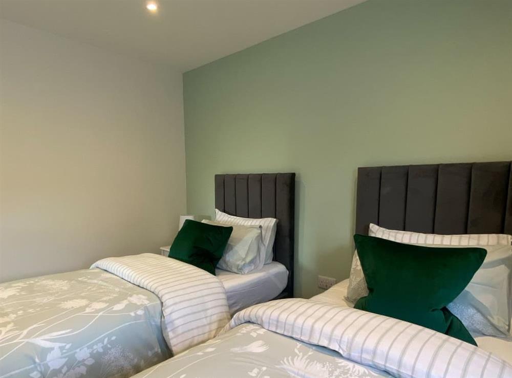 Twin bedroom at Blue Heron Lodge in Kirkby Stephen, Cumbria