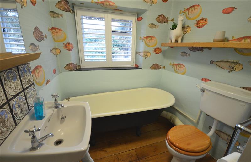 The bathroom at Bluebell Cottage, Chagford
